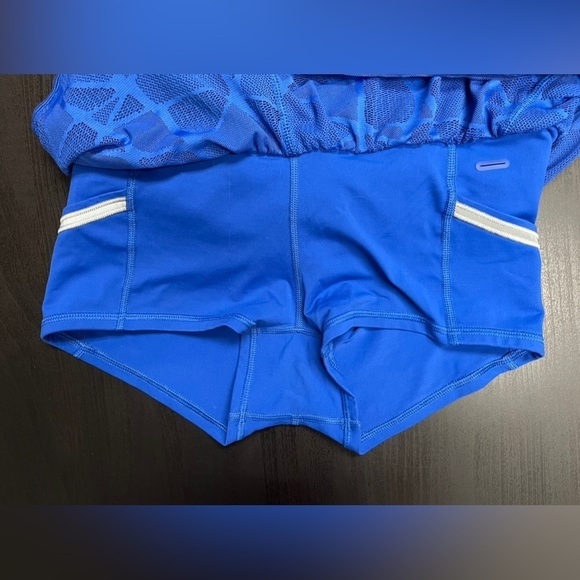 Lululemon City Sky Run By Short - Sz 6 - Picture 2 of 9